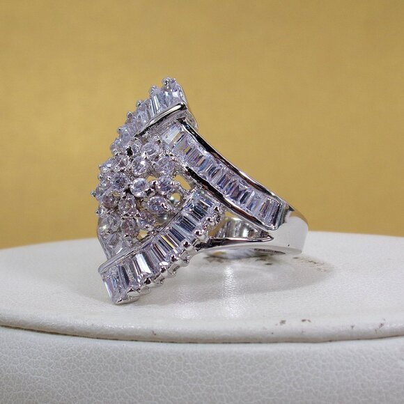 Large clear cubic zirconia stone ring with baguette and round stones Size 8 - Picture 8 of 9